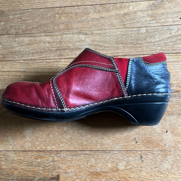 L’ARTISTE by Spring Step Red Clogs Country Style - Picture 4 of 4